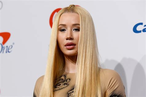 female rappers nudes|Rapper Iggy Azalea’s Raunchiest NUDE Photo Collection.